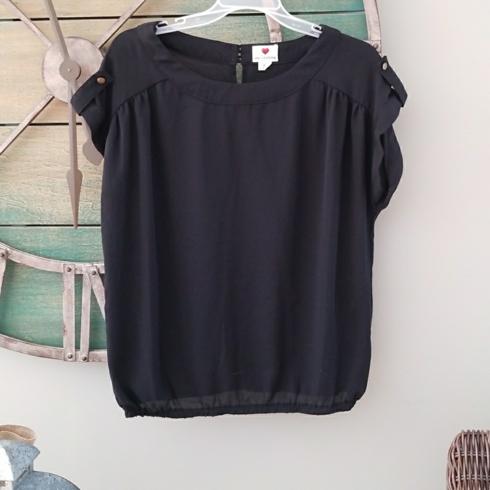 Black short sleeved shirt